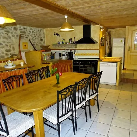 Mas Du Canigou Bed & Breakfast